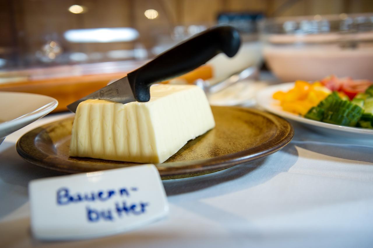 Sattleggers Alpenhof & Feriensternwarte Hotel Greifenburg Bagian luar foto